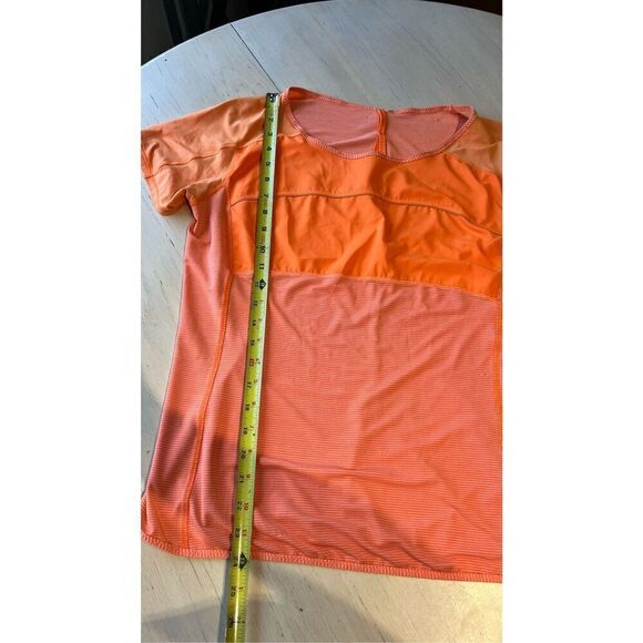 Lululemon Athletica 4 6 Run Fast Track Short Sleeve Silverescent Shirt top size - Picture 4 of 8